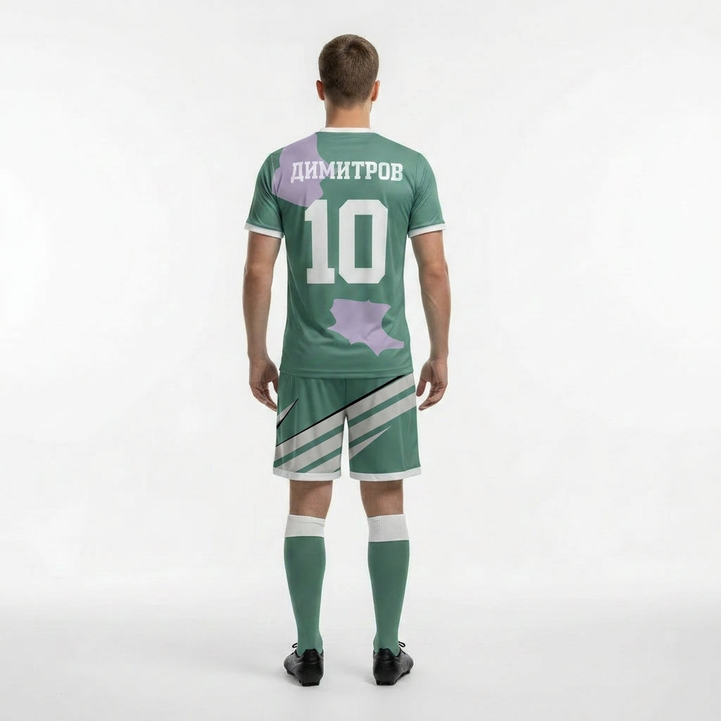 Futbolen ekip Naemnitsi back